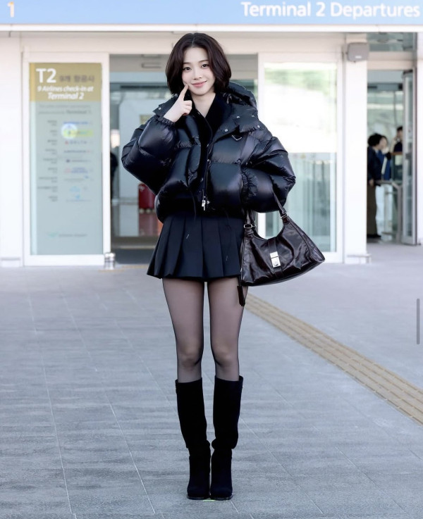 IMG_5520.jpeg 스타킹 올 나간 에스파 카리나