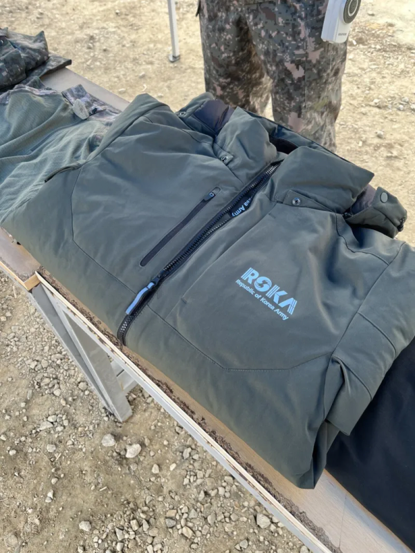 image.png 한국군 신형 방한 피복 근황.jpg